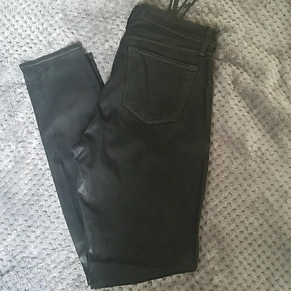 J Brand Mid Rise Super Skinny Luxe Sateen